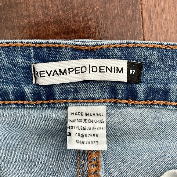 Cute Jean Shorts - Picture 3 of 3